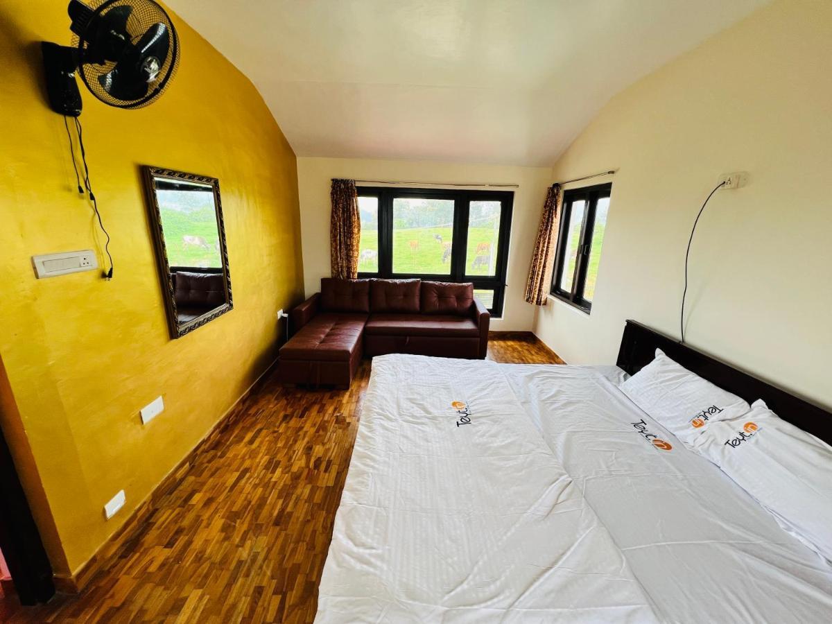 Teyt Castle Villa Udagamandalam Exterior photo